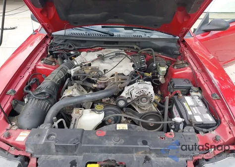 2000 Ford Mustang from USA, damaged, VIN 1FAFP4040YF245895